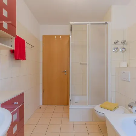 Apartment Haus Ostseeallee 18, 