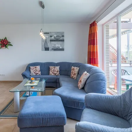 Apartment Haus Ostseeallee 18, 